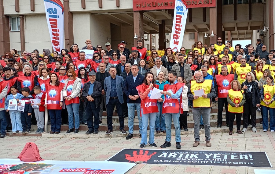 Sendikalar Yusuf Tekin'i istifaya davet etti