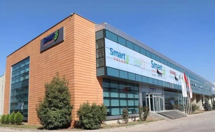 DİSK Genel Başkanı Çerkezoğlu’ndan Aliağa’daki Smart Solar İşçilerine Ziyaret