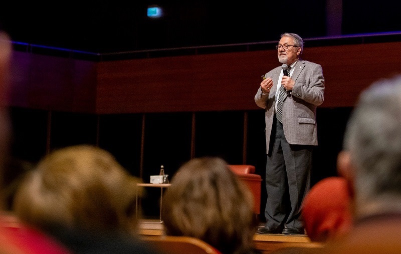 Prof. Dr. Naci Görür; kendi yaptığımız hataların altında telef oluyoruz