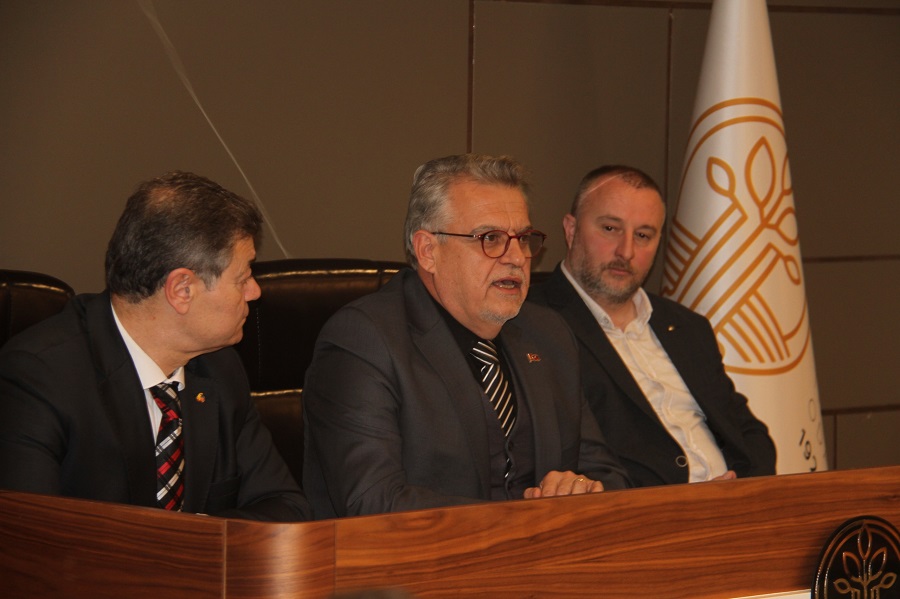 İYİ PARTİ BERGAMA BELEDİYE BAŞKAN ADAYI NEZİH ÖZUYAR BERTO MECLİSİ İLE BULUŞTU