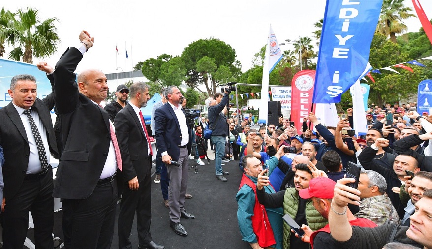 İZSU, İZDOĞA, İZBETON ve İZULAŞ’ta TİS bayram havasında imzalandı