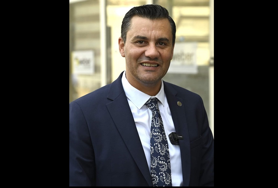 Ferdi Zeyrek hayatını kaybetti