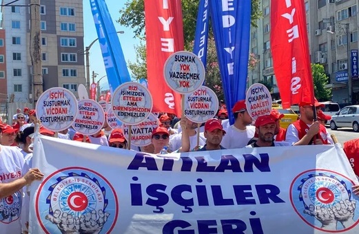 Sendika sokağa indi: Başkanlık binasına yürüyorlar