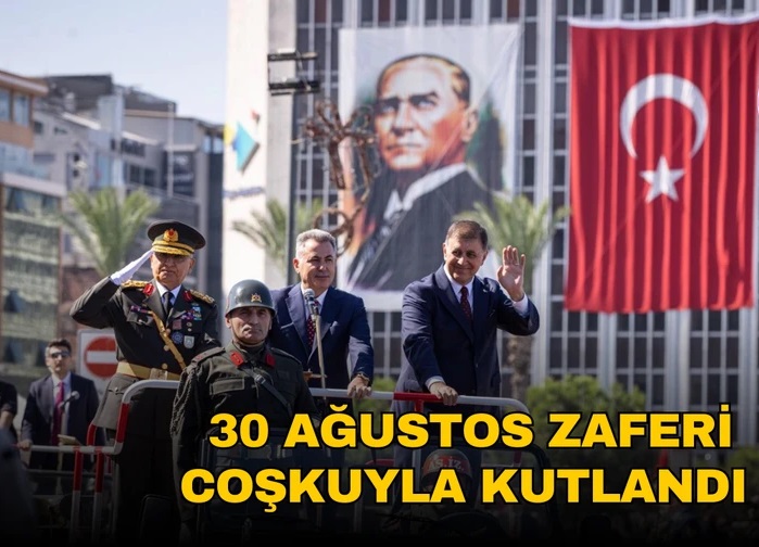 İzmirliler 30 Ağustos Zaferi’nin 103’üncü yılını coşkuyla kutladı