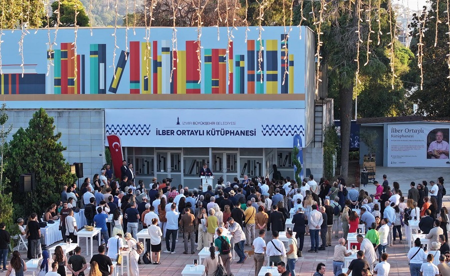 İlber Ortaylı kendi adını taşıyan kütüphaneyi açtı