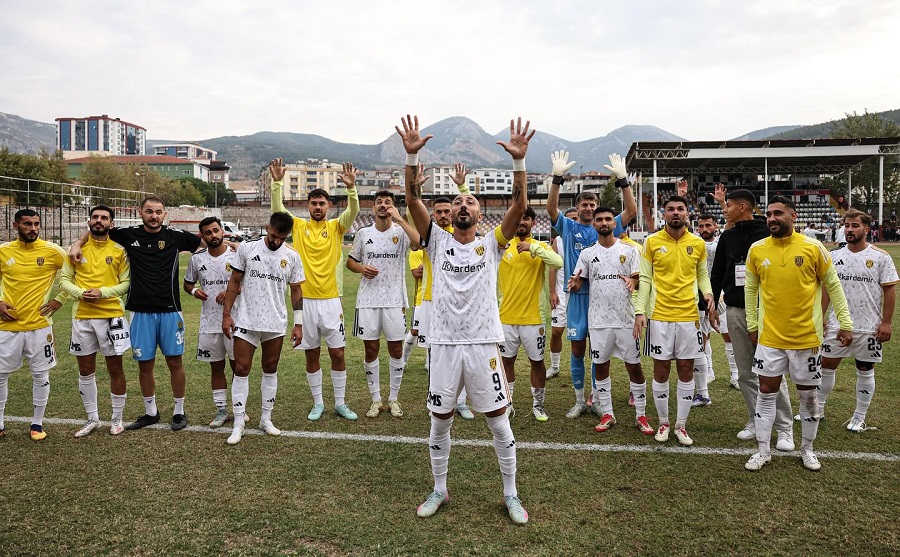 Aliağa FK deplasmanda 3 golle galip