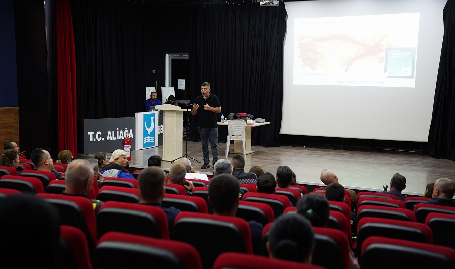 Aliağa'da Vatandaşlara Afet Farkındalık ve İlk Yardım Eğitimi