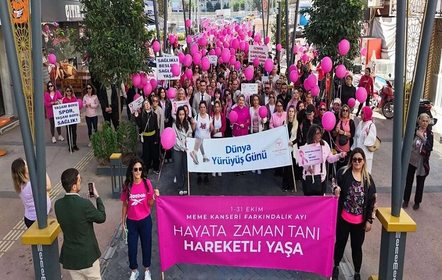 Menemen’de Meme kanserine farkındalık için yürüyüş