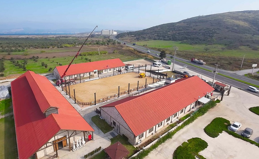 Aliağa’da Atla Terapi ve Binicilik Hizmetleri Dört Mevsim Devam Edecek