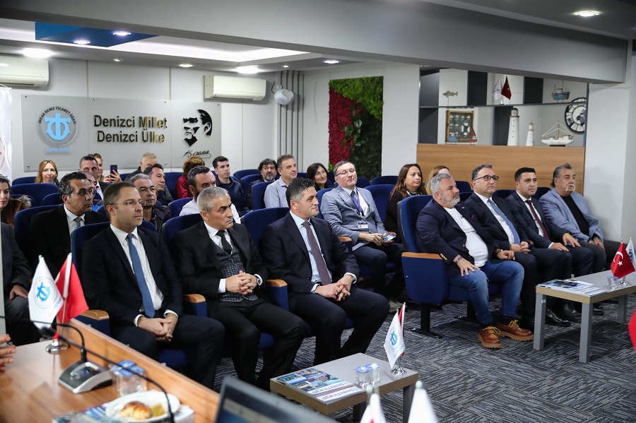 Aliağa Körfezi Mavi Dönüşüm Projesi Tanıtım Toplantısı Gerçekleştirildi