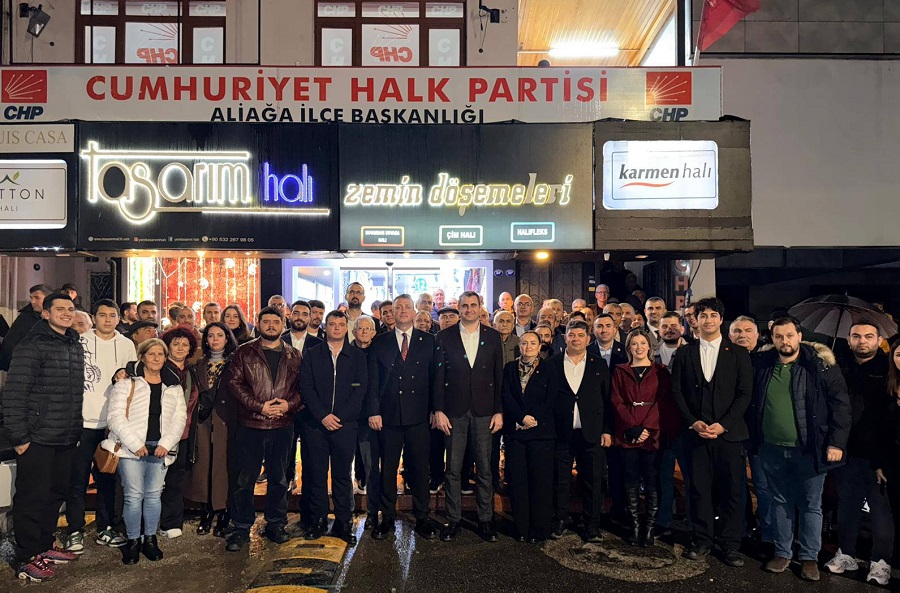 CHP İzmir İl Başkanı Çağatay Güç ve İl Yöneticileri Aliağa İlçe Başkanlığı'nı ziyaret etti