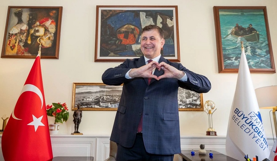 Başkan Cemil Tugay'dan İzmirli gazetecilere yeni yıl mesajı