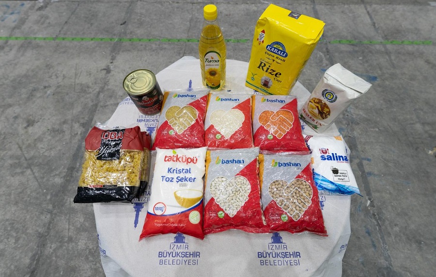 İzmir Büyükşehir Belediyesi Ramazan Öncesi 65 Bin Sofraya Destek Başlattı