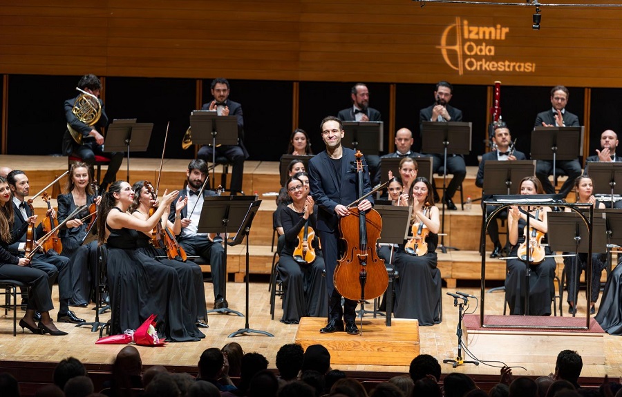 İzmir Oda Orkestrası’ndan muhteşem klasik müzik performansı