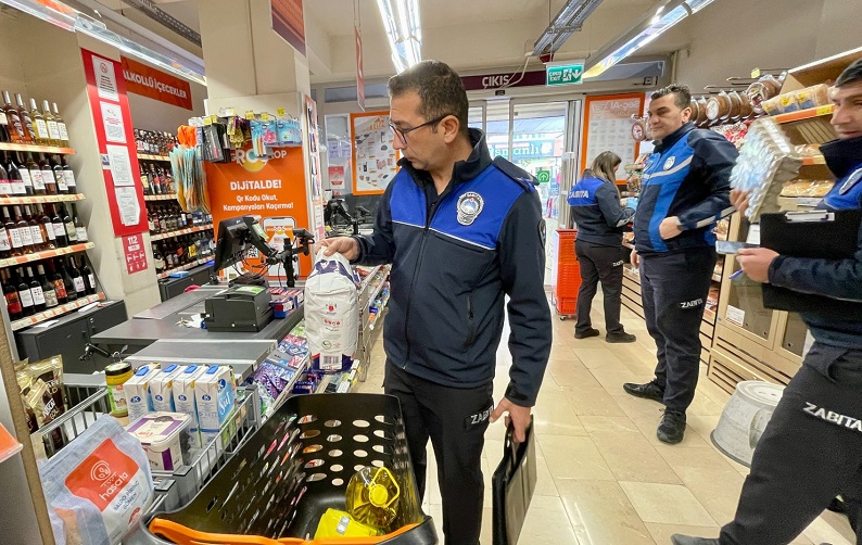 Aliağa’da Zabıtadan Ramazan Öncesi Sıkı Denetim