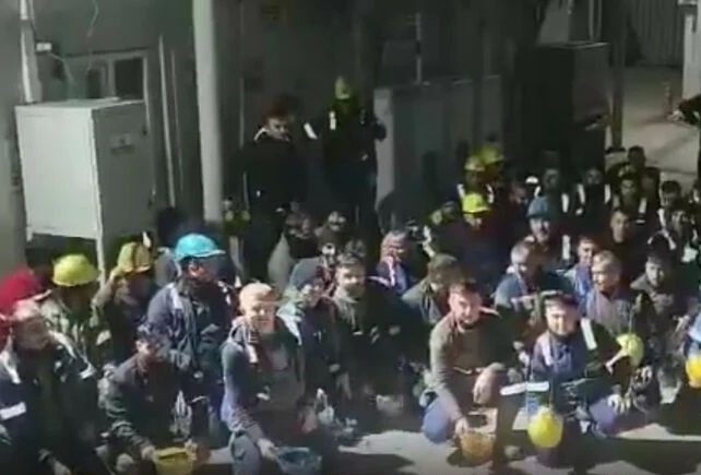 Kınık'ta Polyak Madencilik bünyesindeki işçiler iş bıraktı