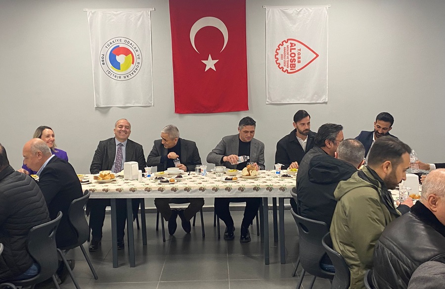 TOBB ALOSBİ Mesleki ve Teknik Anadolu Lisesi’nde İftar: Savunma Sanayi Müjdesi ve Atölye Krizi