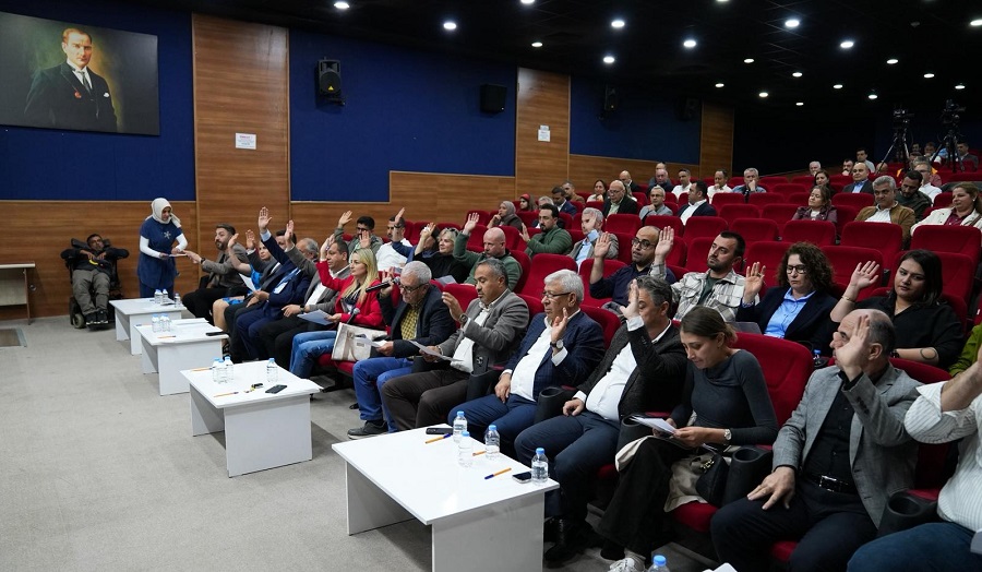 Aliağa Belediye Meclisi’nde Sert Açıklamalar